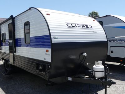 2024 COACHMEN 26BH — front three-quarter view