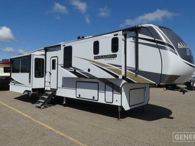 2020 ALLIANCE 370FB — front three-quarter view