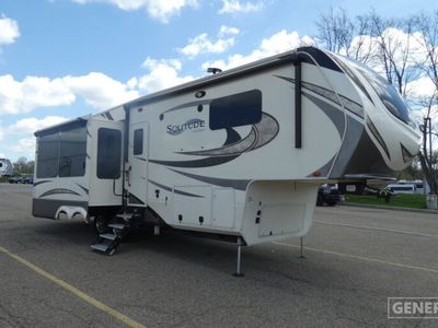 2018 GRAND DESIGN 310GK — front three-quarter view