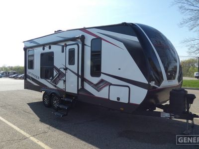 2024 CRUISER ST2313 — front three-quarter view