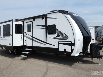 2023 GRAND DESIGN 315RLTS — front three-quarter view
