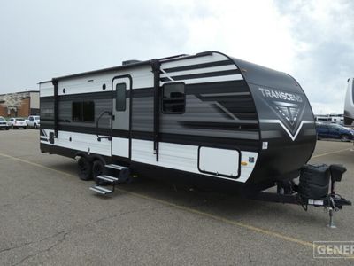 2023 GRAND DESIGN 247BH — front three-quarter view