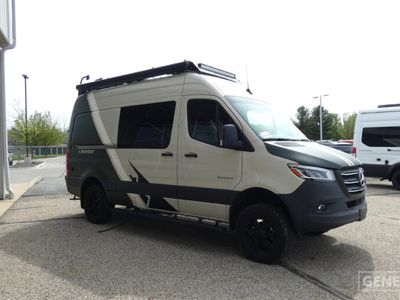 2025 ENTEGRA 19YG — front three-quarter view