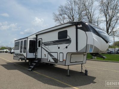 2022 Coachmen 336TSIK — front three-quarter view