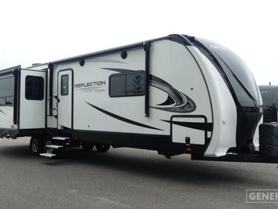 2022 GRAND DESIGN 315RLTS — front three-quarter view