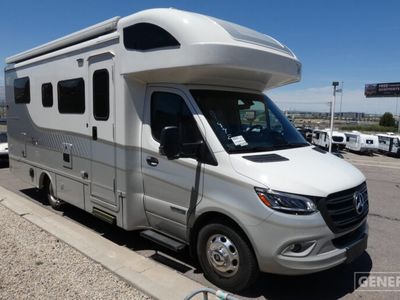 2027 WINNEBAGO 24R — front three-quarter view