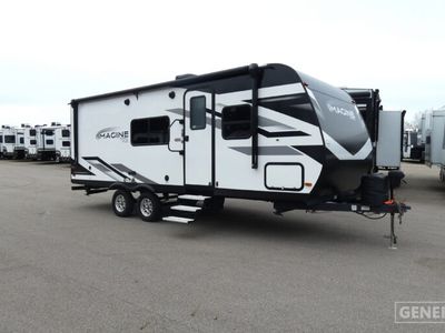 2022 GRAND DESIGN 22MLE — front three-quarter view