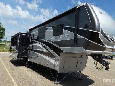 2024 KEYSTONE 3231CK — front three-quarter view