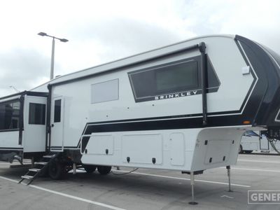 2025 BRINKLEY 3610 — front three-quarter view