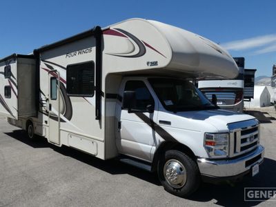 2020 THOR MOTOR COACH 30D — front three-quarter view