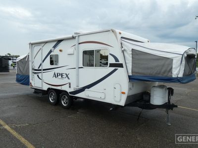 2011 Coachmen 16RBX — front three-quarter view