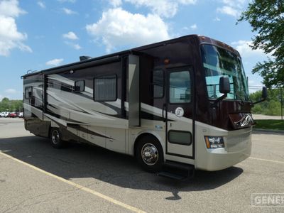 2012 TIFFIN 34QFA — front three-quarter view