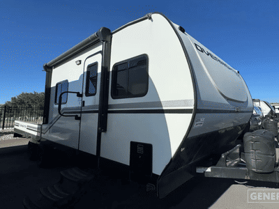 2022 GENESIS SUPREME 12-14.6FK — front three-quarter view