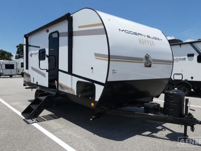 2026 MODERN BUGGY HOP4 — front three-quarter view