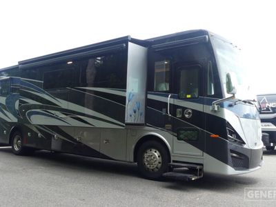 2020 TIFFIN 40IH — front three-quarter view