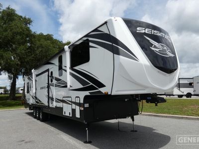 2021 JAYCO 4212 — front three-quarter view
