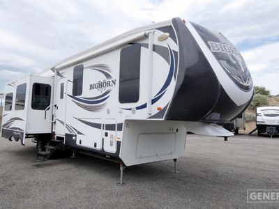 2015 HEARTLAND 3270RS — front three-quarter view