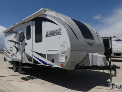 2019 LANCE 1985 — front three-quarter view