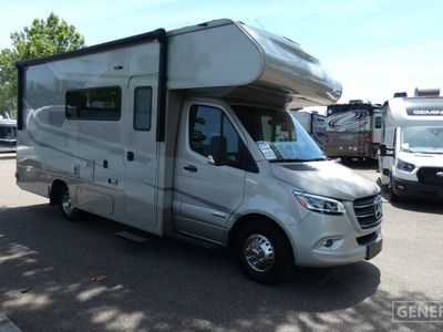2024 WINNEBAGO 24P — front three-quarter view