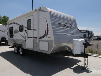 2014 JAYCO 19RD — front three-quarter view