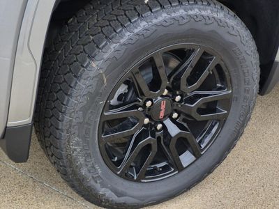 2026 GMC Sierra 1500 — detail view