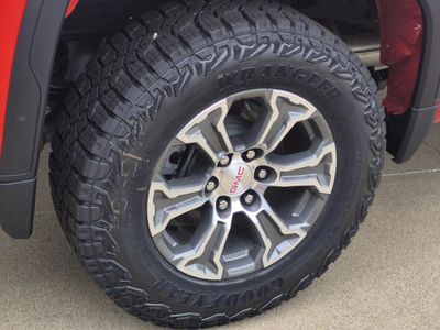 2026 GMC Sierra 1500 — detail view