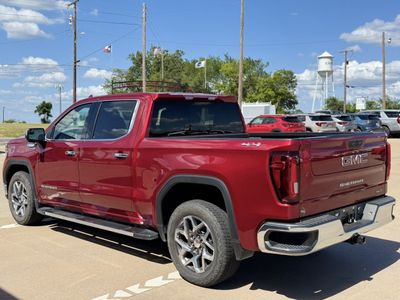 2022 GMC Sierra 1500 — interior view