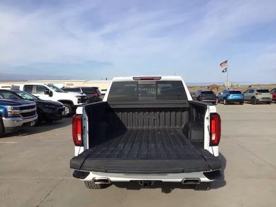 2021 GMC Sierra 1500 — detail view