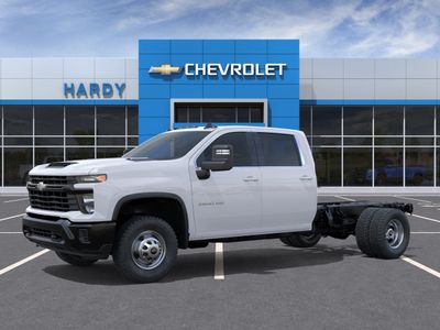 2026 Chevrolet Silverado 3500 HD Chassis Cab — side profile view