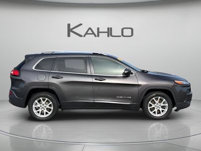 2016 Jeep Cherokee — detail view