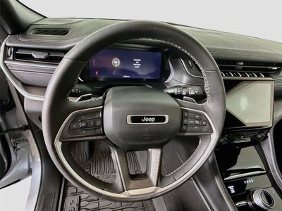 2024 Jeep Grand Cherokee — detail view