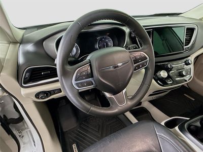 2022 Chrysler Pacifica — detail view