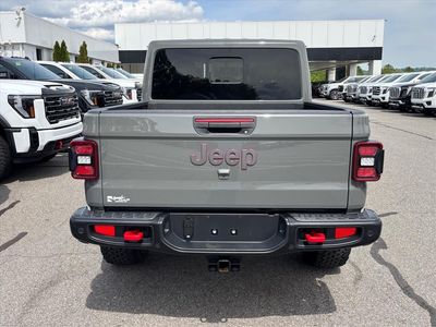 2020 Jeep Gladiator — detail view