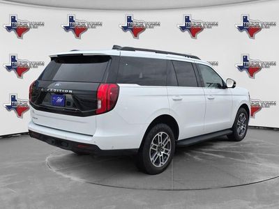 2025 Ford Expedition — rear three-quarter view