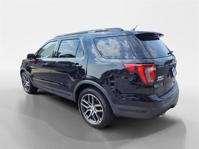 2018 Ford Explorer — detail view