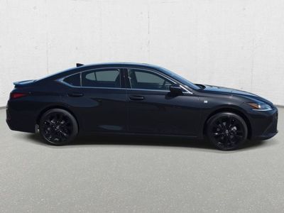 2025 Lexus ES — interior view