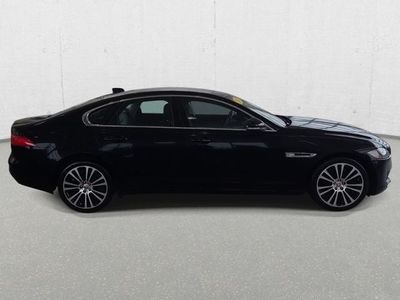 2017 Jaguar XF — interior view