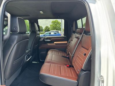 2025 GMC Sierra 2500 HD — detail view