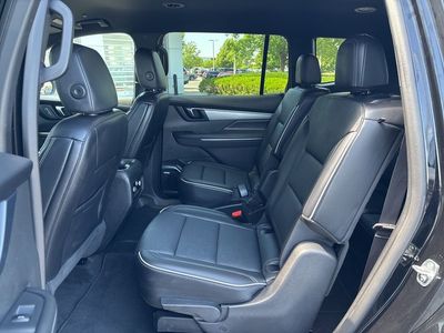2025 Buick Enclave — detail view