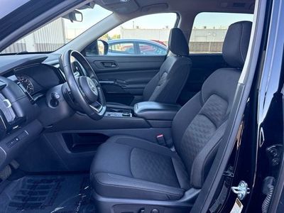 2024 Nissan Pathfinder — interior view