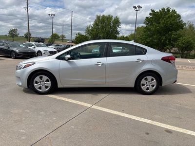 2017 Kia Forte — side profile view