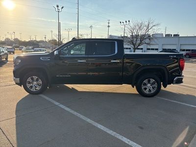 2025 GMC Sierra 1500 — side profile view