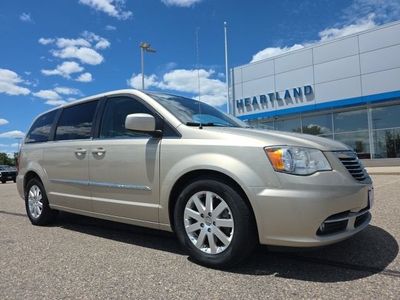 2014 Chrysler Town & Country — side profile view
