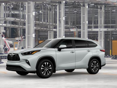 2026 Toyota Highlander Hybrid — side profile view