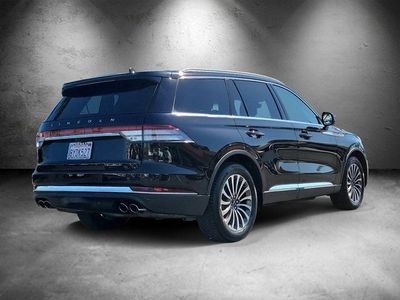 2021 Lincoln Aviator — rear three-quarter view