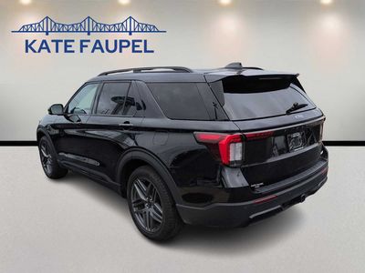 2025 Ford Explorer — detail view