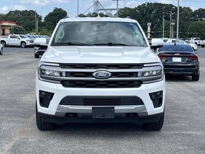 2024 Ford Expedition — side profile view
