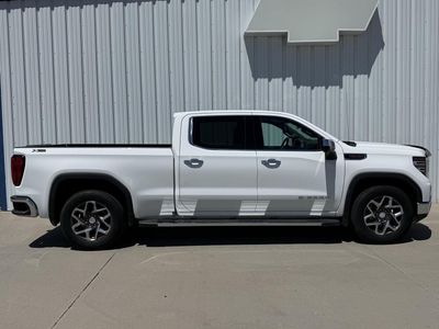 2023 GMC Sierra 1500 — interior view