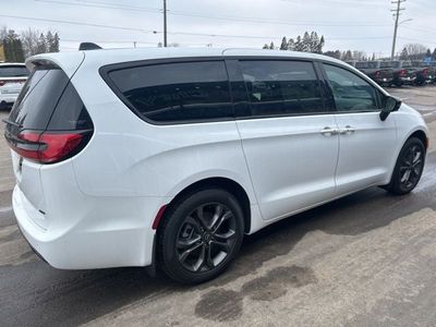 2026 Chrysler Pacifica — rear three-quarter view
