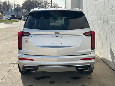 2020 Cadillac XT6 — detail view